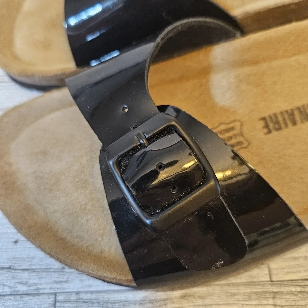 Cushionaire Slide Sandals Black Patent Leather Size 9
